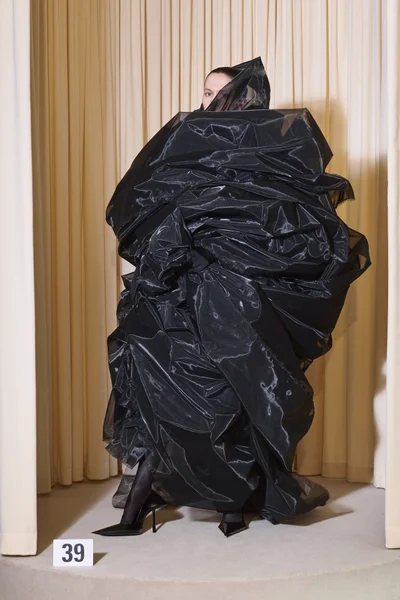 Look 39